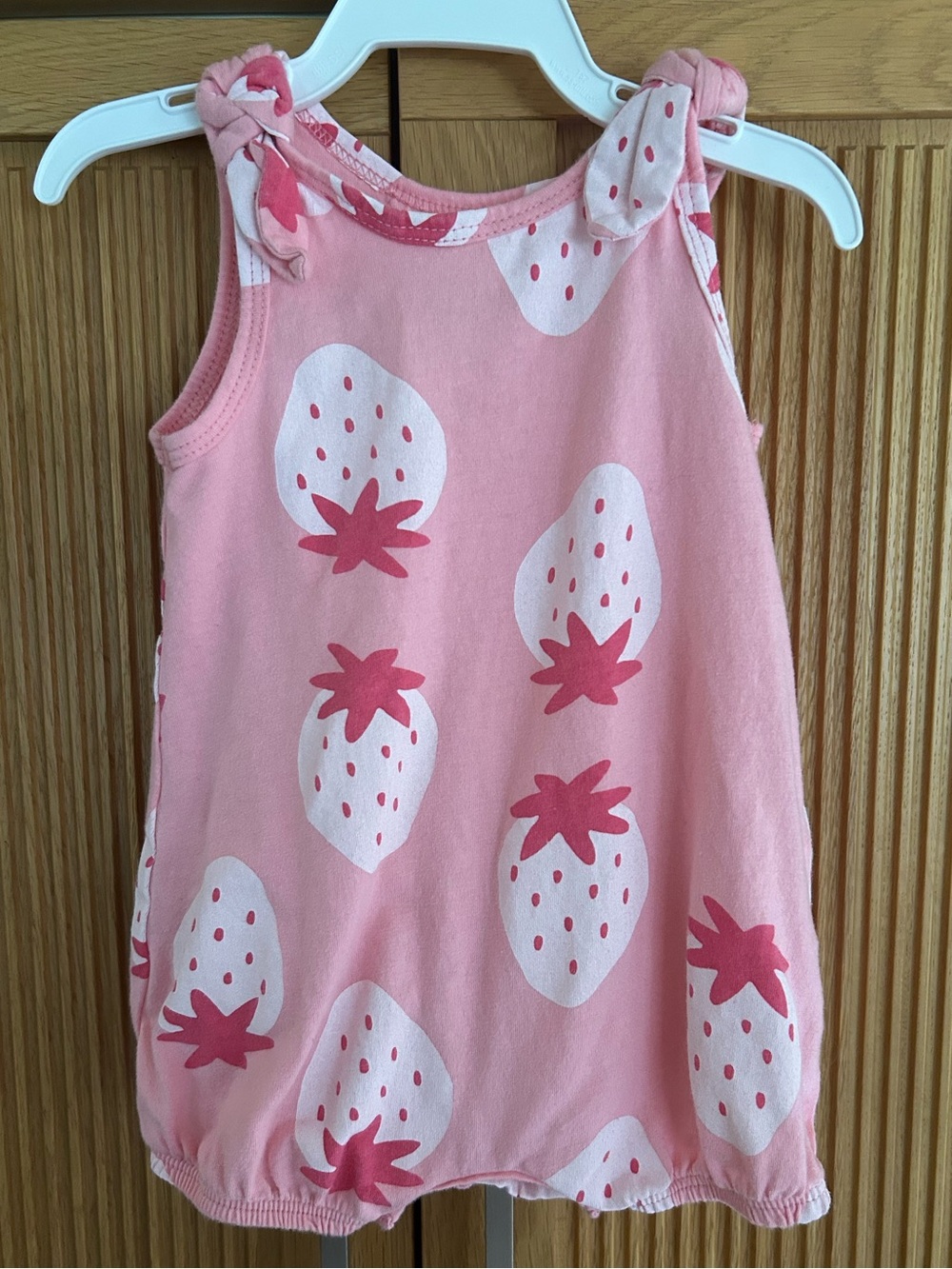 NWOT Carter’s strawberry romper, 3m